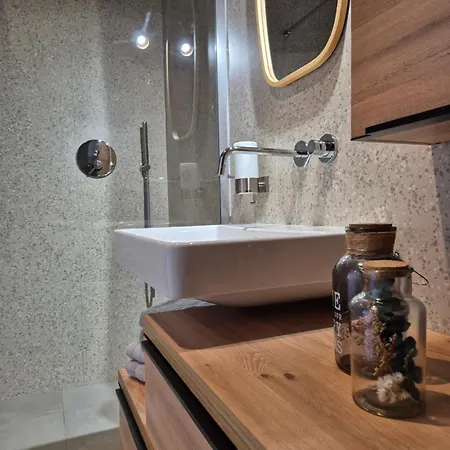 San Apartment *