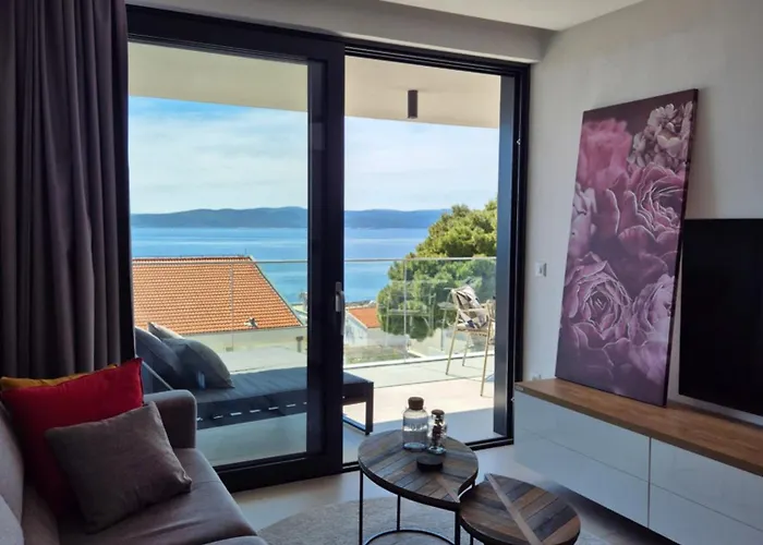 San - Garage Included Апартаменты